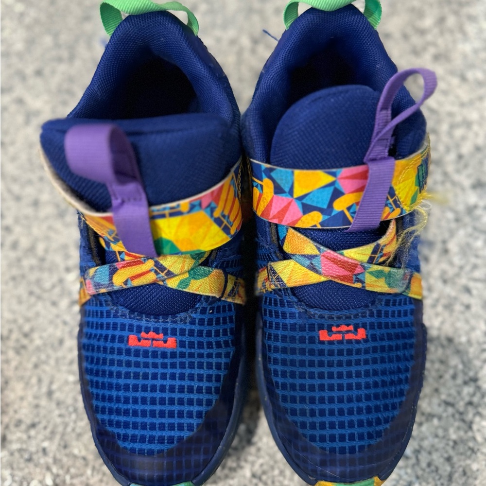 Boys Lebron Nike Sneakers Size 1